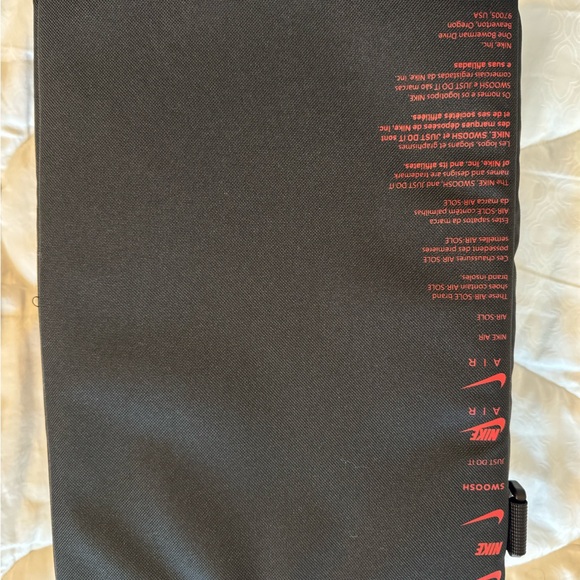2 Nike Shoe Cases/Bags - Picture 3 of 4